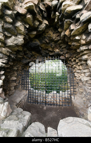 Derubato il foro nel muro di cucina a Conisbrough Castle, Doncaster, "South Yorkshire, Inghilterra,'Gran Bretagna" Foto Stock