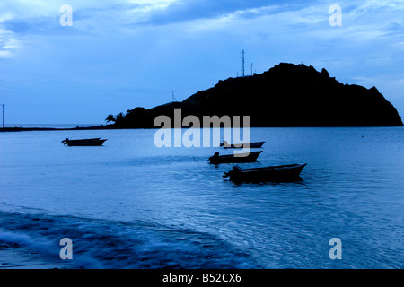 Un di legno barca da pesca Scotts Commonweath Testa della Dominica Foto Stock