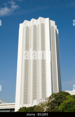 Il Landmark Building Kompleks Dayabumi, un grattacielo malese in islamico moderno stile architettonico, Kuala Lumpur, Malesia Foto Stock