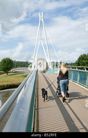 Il Millennium Bridge sul fiume Exe Exeter Devon Foto Stock