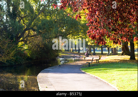 Colori autunnali in Walpole Park Ealing W5 London Regno Unito Foto Stock