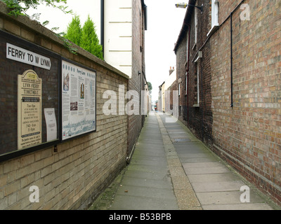 Ferry Lane,che conduce al traghetto per west lynn sul grande fiume Ouse,Kings Lynn,Norfolk,East Anglia,uk. Foto Stock