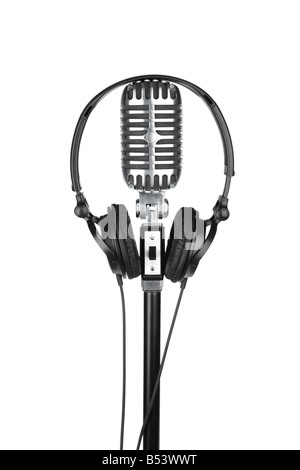 Cuffie e microfono intaglio isolato su sfondo bianco Foto Stock
