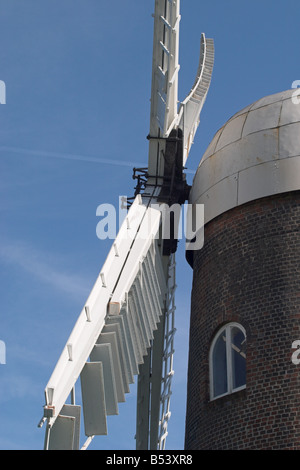 Wilton Windmill Sails, Great Bedwyn, Wiltshire. REGNO UNITO Foto Stock