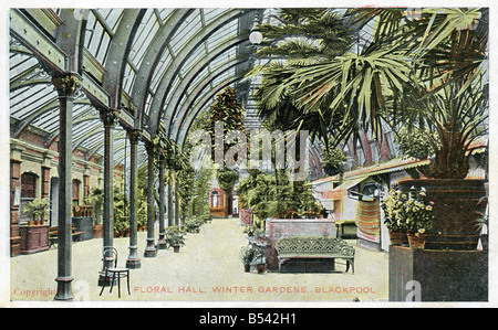 Vecchio vintage seaside cartolina di Floral Hall Winter Gardens Blackpool solo uso editoriale Foto Stock