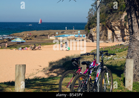 Spiaggia di balena e piscina di roccia dell'Australia, Sydney Foto Stock