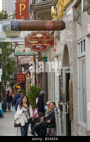 Hanover Street centro di cultura italiana nel North End di Boston Massachusetts Foto Stock