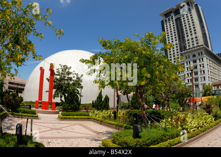 Il museo dello spazio e il Peninsula Hotel, Hong Kong Foto Stock