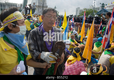 Governo anti-manifestanti, il Pad party rally in Bangkok con la polizia cerca su Foto Stock