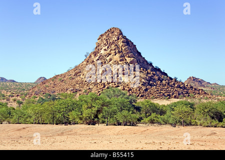 Le colline rocciose in Damaraland Namibia Foto Stock