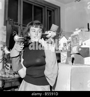 Billy Bean Puppet visto qui sul TV per bambini. Luglio 1953 D4035 Foto Stock