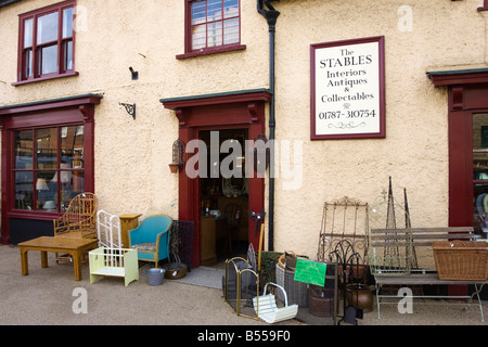 " Il maneggio' negozio di antiquariato in Long Melford, Suffolk, Regno Unito Foto Stock