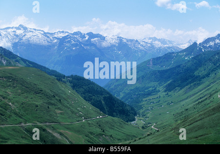 Il Col du Tourmalet nei Pirenei è particolarmente famoso per essere sul [Tour de France] percorso Foto Stock