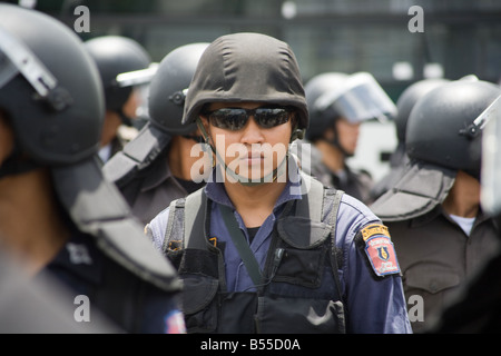 Governo anti-manifestanti, il Pad party rally in Bangkok con la polizia cerca su Foto Stock