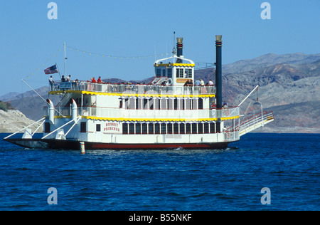 Barca per gite Desert Princess Cruises presso Hemenway Lago Mead vicino a Las Vegas Nevada USA Foto Stock