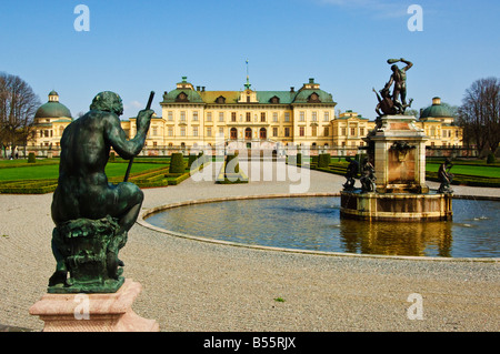 Drottningholms Slott casa della famiglia reale svedese vicino a Stoccolma in Svezia Foto Stock