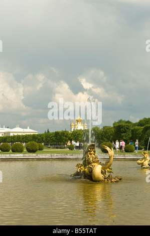 Fauntains a Peterhof Palace Foto Stock