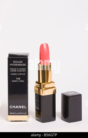 Chanel Rosa semplicemente Rouge Hydrabase alta qualità designer costosi rossetto su sfondo bianco Foto Stock
