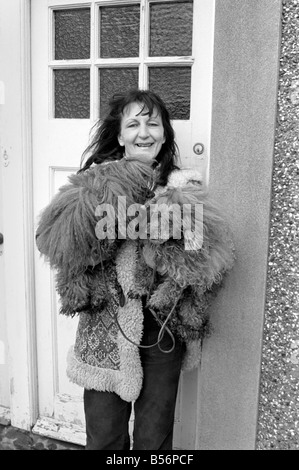 Cani sfrattati. La sig.ra Fay Hughes. Gennaio 1975 75-00437-003 Foto Stock