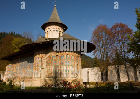 Dipinto di Voronet Monastero Bucovina del sud a nord della Romania Foto Stock