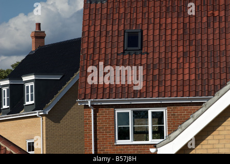 Case di recente costruzione, Redelsham Heath station wagon, Suffolk, Regno Unito. Foto Stock