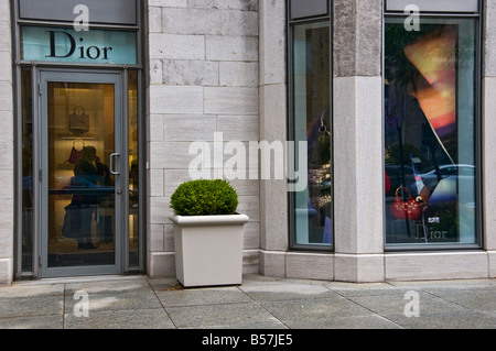 Dior Boutique di Montreal sulla Sherbrooke Street Foto Stock