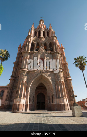 La Parroquia, in una chiesa di San Miguel De Allende (San Miguel), stato di Guanajuato, Messico, America del Nord Foto Stock