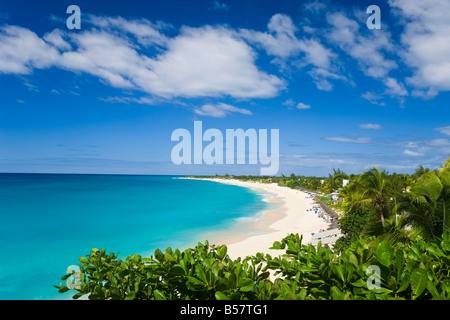 Vista in elevazione della Baie Longue (Long Bay Beach, San Martino, Isole Sottovento, West Indies, dei Caraibi e America centrale Foto Stock