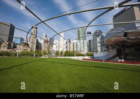 Jay Pritzker Pavilion progettato da Frank Gehry, Millennium Park di Chicago, Illinois, Stati Uniti d'America, America del Nord Foto Stock