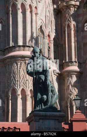 La Parroquia, chiesa degna di nota per la sua fantastica esterno neogotico, San Miguel De Allende (San Miguel), stato di Guanajuato, Messico Foto Stock