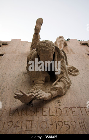 La statua di Peter Mansfeld, la Collina del Castello di Buda, Città Vecchia, Budapest, Ungheria Foto Stock