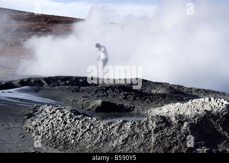 Crateri al Sol de Mañana (sole di mattina) nel sud-ovest della Bolivia Foto Stock