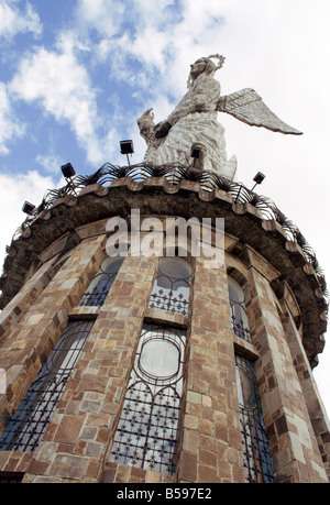 Quito's Madonna El Panecillo vergine scolpita nel 1734 Quito Ecuador America del Sud Foto Stock