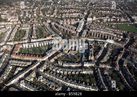 Vista aerea del nord est di case suburbane West Hampstead Cricket Club Finchley Road West End Lane Mill Lane London NW6 NW3 Engla Foto Stock