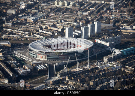 Aerail vista nord ovest di stadio Emirates dell'Arsenal Football Club le linee ferroviarie suburbane torre ospita blocchi Drayton Park London Foto Stock