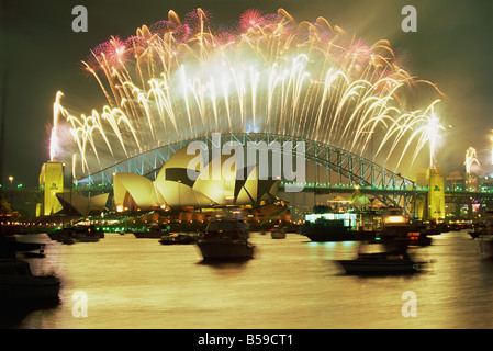 Spettacolare Capodanno fuochi d'artificio, Sydney, Nuovo Galles del Sud, Australia Pacific Foto Stock