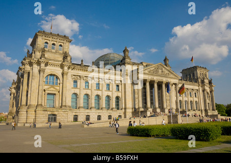 Il palazzo del Reichstag di Berlino, Germania, Europa Foto Stock