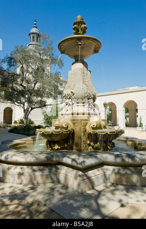 Cortile interno di Pasadena City Hall di Pasadena California Foto Stock