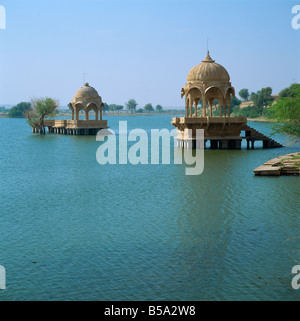 Gadi Sagar serbatoio, deserto di Thar, Jaisalmer, stato del Rajasthan, India Foto Stock