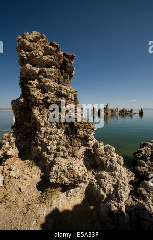 Tufo strane formazioni rocciose, Mono Lago, Lee Vining, CALIFORNIA, STATI UNITI D'AMERICA Foto Stock