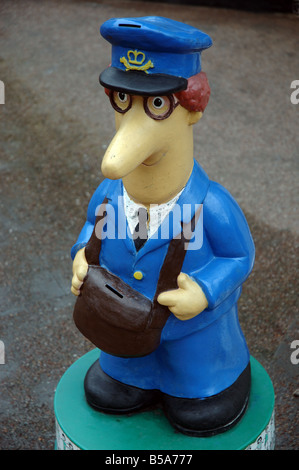 Postino Pat carità cassetta di raccolta, England, Regno Unito Foto Stock