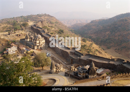 Massiccio forte costruito nel 1458 d.c. per Rana Kumbha Kumbhalgarh Rajasthan India Asia Foto Stock