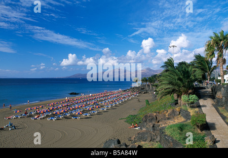 Playa Blanca in Puerto del Carmen Lanzarote isole Canarie Spagna Foto Stock