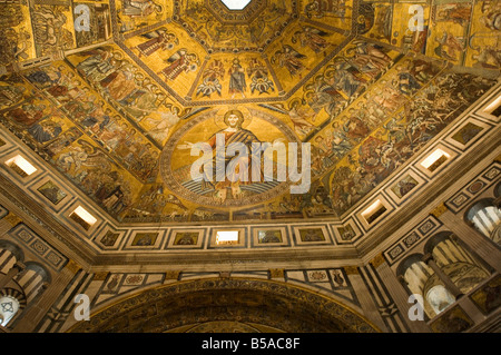 Soffitto in mosaico della cupola del Battistero (battistero), Firenze (Firenze), Toscana, Italia, Europa Foto Stock