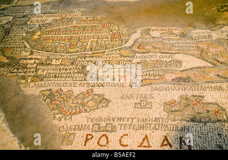 Mosaico Antico mappa del mondo in St Georges chiesa Madaba Giordania Medio Oriente Foto Stock