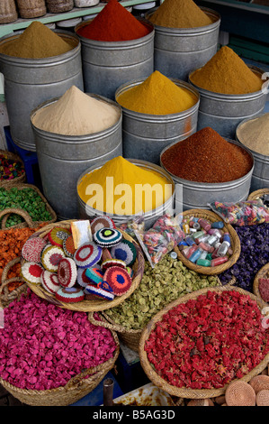 Spezie nel Souk della Medina, Marrakech, Marocco, Africa Settentrionale, Africa Foto Stock