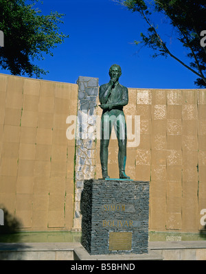 Statua di Simon Bolivar, liberatore di gran parte del Sud America, Garachico, Tenerife, Isole Canarie, Spagna, Europa Foto Stock