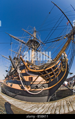 HMS Victory, ammiraglia di ammiraglio Horatio Nelson, storico di Portsmouth Dockyard, Portsmouth, Hampshire, Inghilterra Foto Stock
