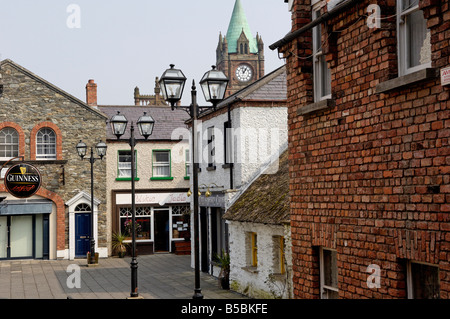 Il Villaggio Artigianale situato tra il basso Shipquay Street e Magazine Street, Città di Derry, Ulster (Irlanda del Nord, Foto Stock