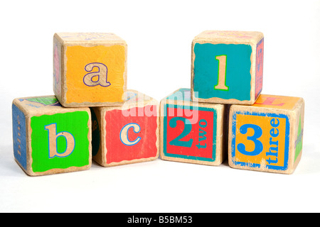 Childs blocchi giocattolo per l educazione e l apprendimento A B CS Foto Stock